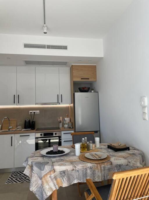 Μοντέρνα Εξοχική Μονοκατοικία Με Ιδιωτική Πισίνα! Khalkoutsion Esterno foto